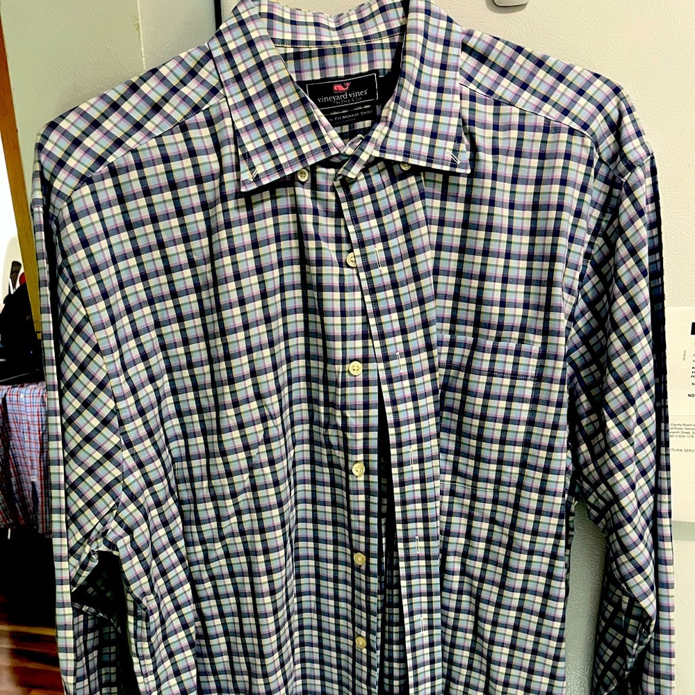 Vineyard Vines Euc - image 1